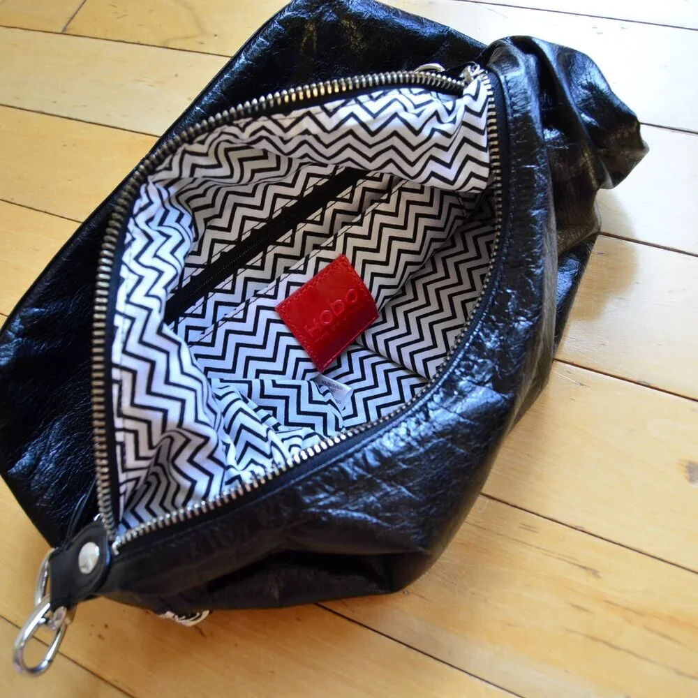 Hobo International Womens Black Shiny Shoulder Purse The Original - Picture 14 of 16